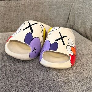 Elmo Sesame St Cloud Kaws sandals. Size men’s 10